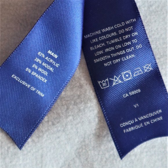 Light Blue Burrow V-neck Long Sleeved Top NWOT - Picture 5 of 5